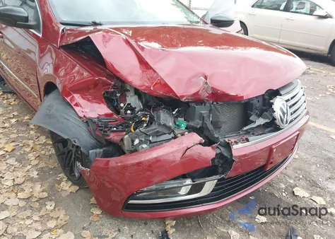 2014 Volkswagen Cc 2.0T Executive z USA, uszkodzony, nr VIN WVWRN7AN2EE526328